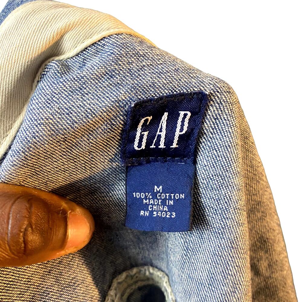 GAP Denim Jacket size medium - Picture 3 of 4